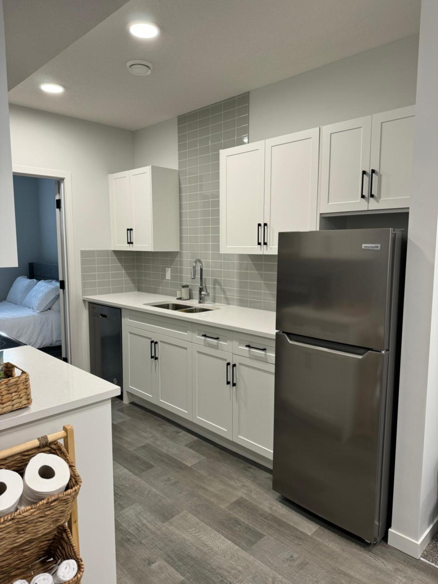 Chic & Cozy 2-br At Glacier Ridge Nw Apartment Calgary