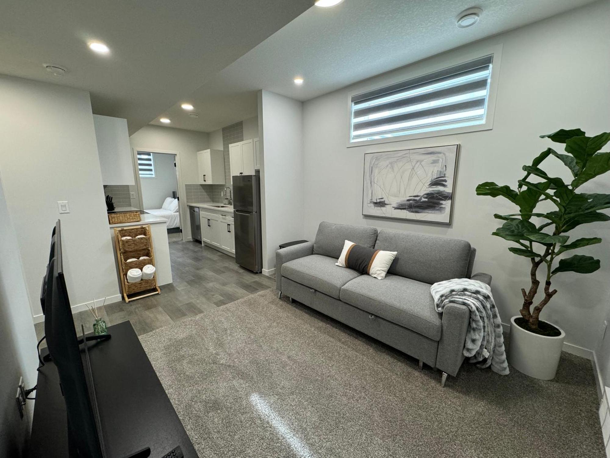 Chic & Cozy 2-br At Glacier Ridge Nw Apartment